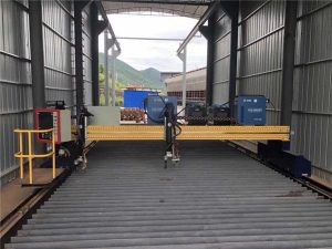 Máy cắt plasma CNC chính xác 13000mm với động cơ Servo